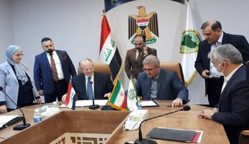إيران والعراق يوقعان اتفاقا لتجنب الضرائب المزدوجة