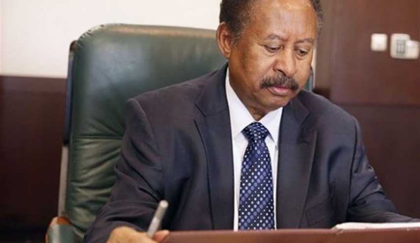 وفد الجامعة العربية يلتقي برئيس الوزراء السوداني المعزول حمدوك