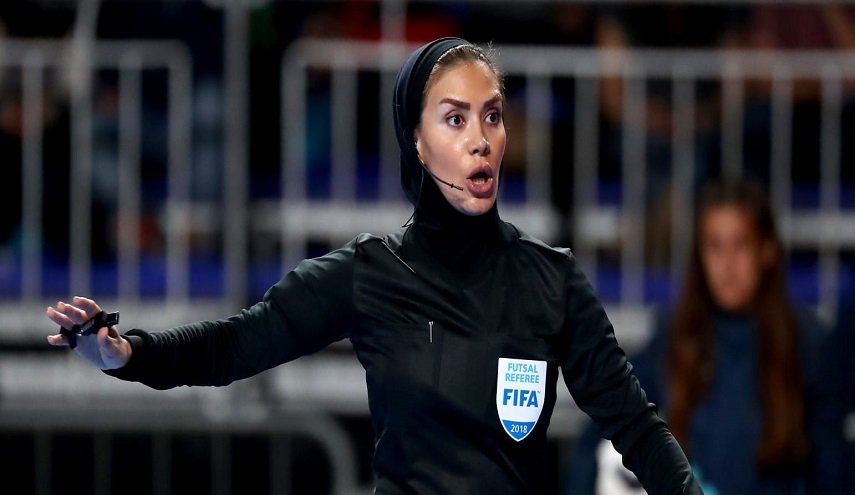 ترشيح الإيرانية كلاره ناظمي للقب أفضل حكم بالعالم في 2021 + صور