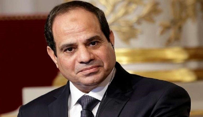 تلبية لدعوة ماكرون.. السيسي يتوجه إلى فرنسا
