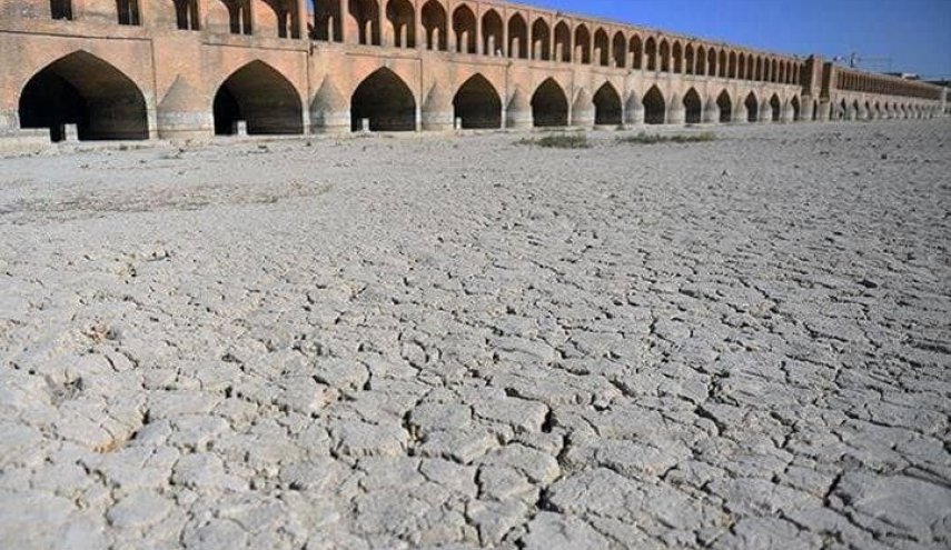ماموریت رییسی به مرکز بررسی‌های استراتژیک برای احیای زاینده‌رود
