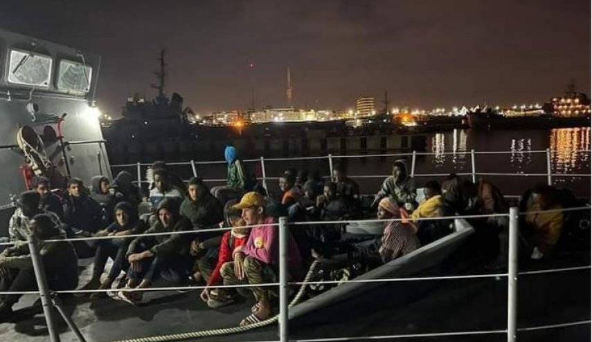 إنقاذ 61 مهاجرا من عدة جنسيات إفريقية وعربية في السواحل الليبية
