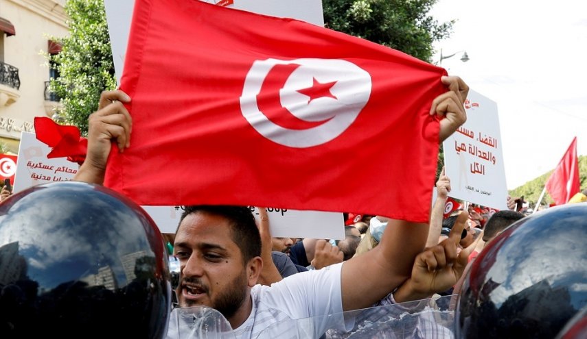 ’الشغل التونسي’ يحذر من ’انفجارات اجتماعية’ ويدعو للحوار
