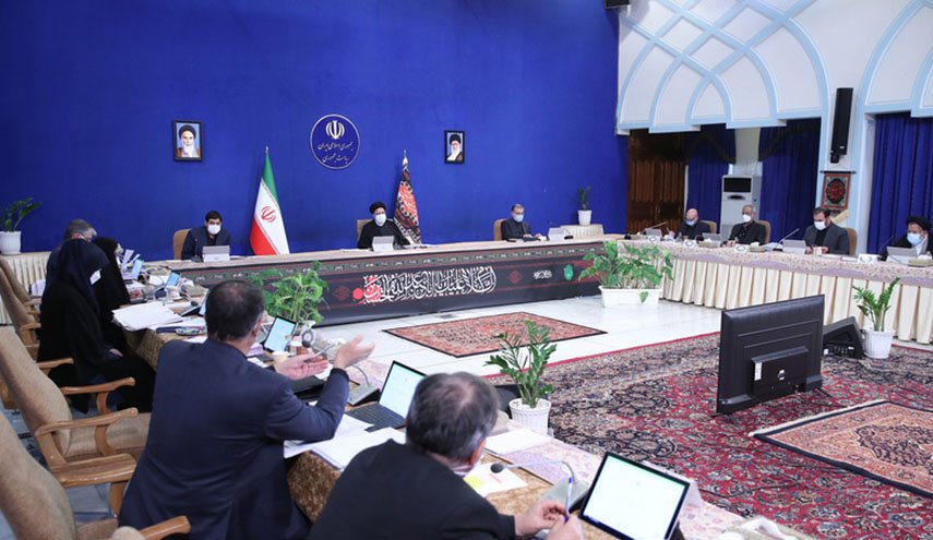 تاکید رییسی بر تداوم تامین بودجه بدون استقراض از بانک مرکزی 