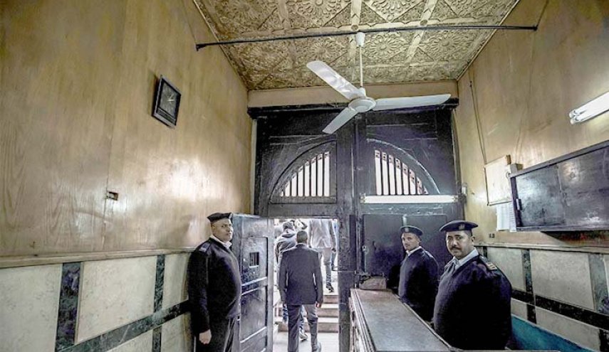 غضب بعد حكم بسجن 3 معارضين ومناشدات للسيسي بعدم التصديق عليه