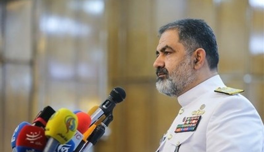 امیر ایرانی:نیروی دریایی همانند دفاع مقدس از شاهرگ‌های اقتصادی دفاع می‌کند