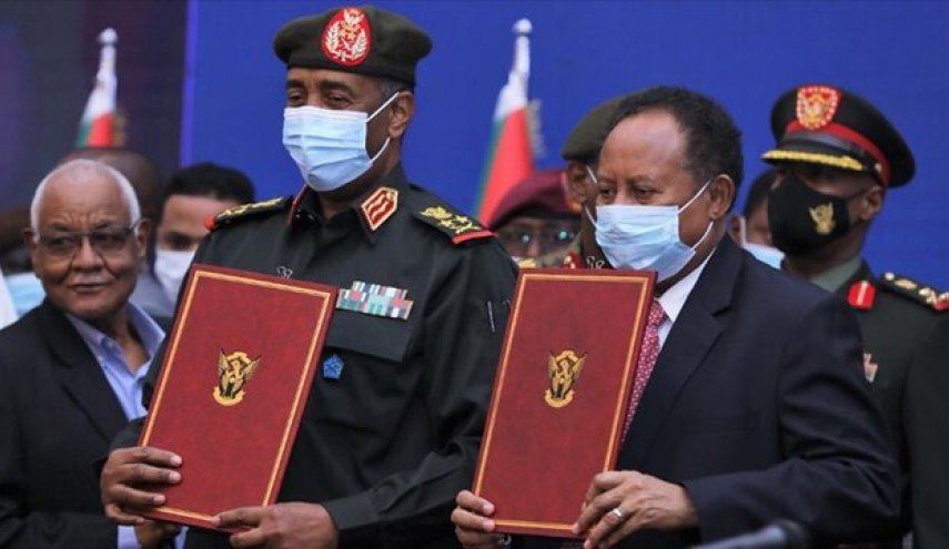 نخست وزیر سودان: توافق سیاسی راهگشای تحول دموکراتیک است/ تعهد البرهان به حمایت از روند انتقالی