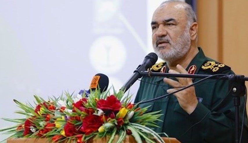 سردار سلامی: کسی در مسیر پیشرفت به ما کمکی نکرد