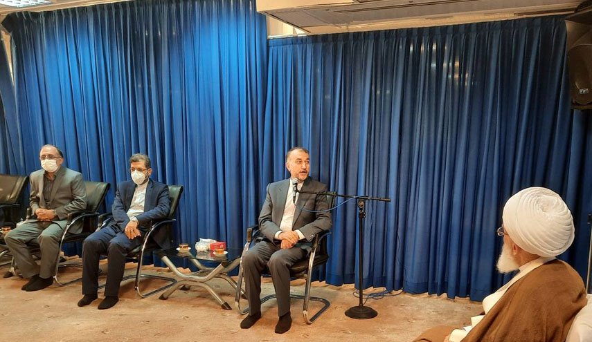 گفت وگوی امیرعبداللهیان با مراجع عظام در قم