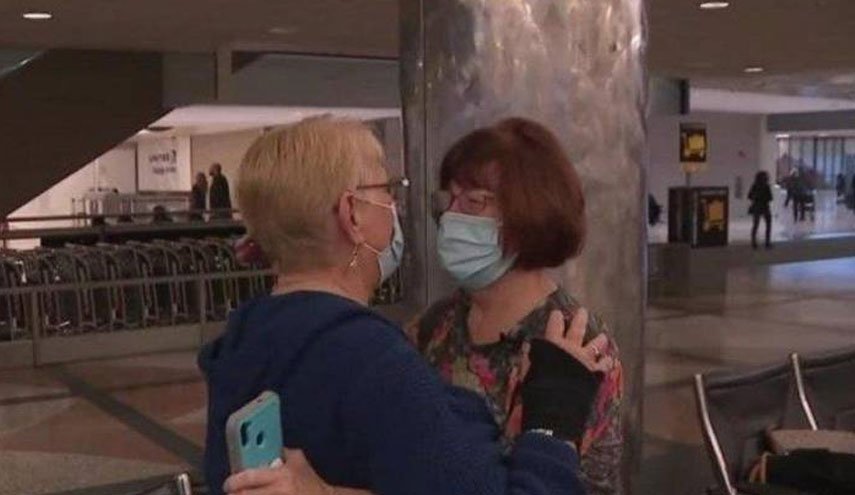 شقيقتان في السبعين من عمرهما تلتقيان لأوّل مرّة