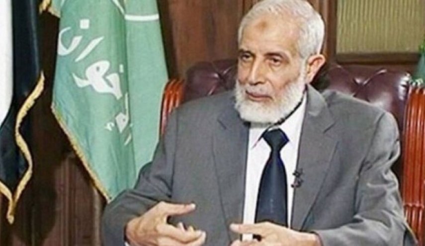 دادگاه مصر رهبر اخوان‌المسلمین را به حبس ابد محکوم کرد
