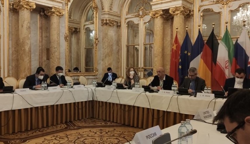 اولیانوف: در گفت‌وگوهای امروز وین شاهد پیشرفت هستیم
