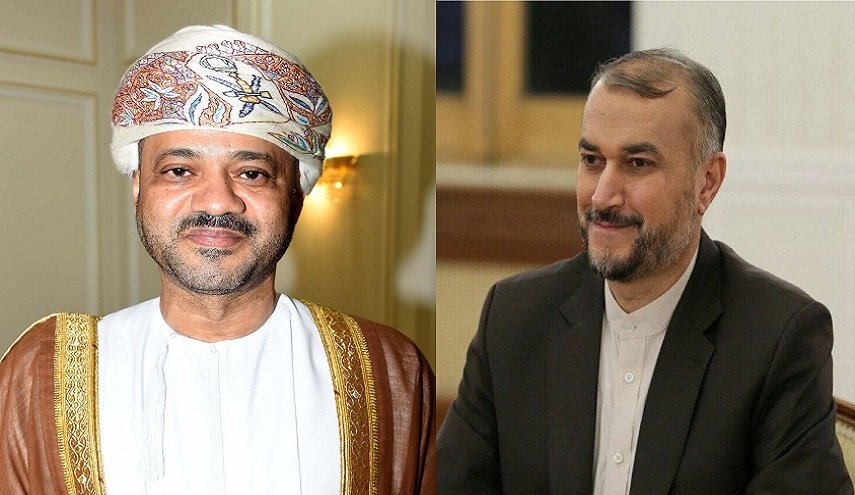 تأكيد وزير الخارجية الإيرانية ونظيره العماني على التعاون في القضايا الدولية