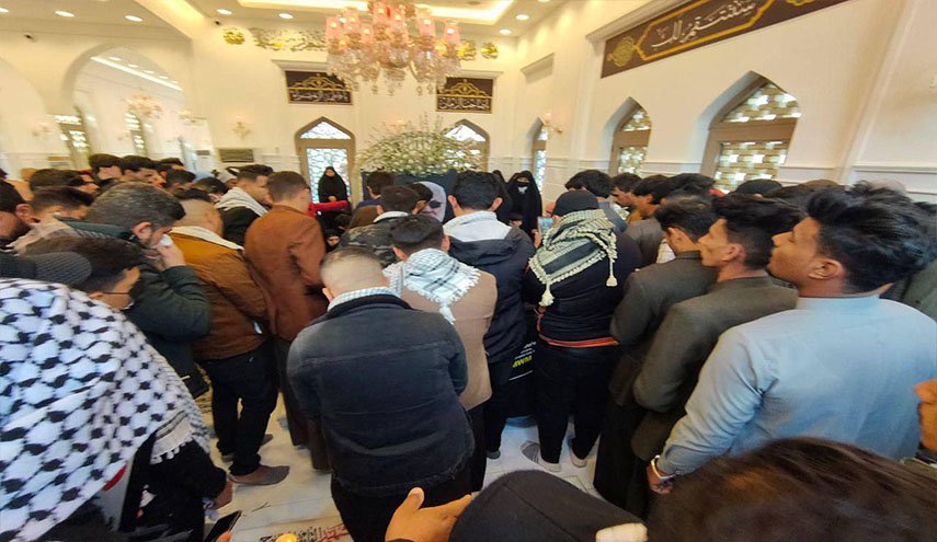 شاهد بالصور.. الحشود المعزية تواصل توافدها الى روضة الشهيد أبو مهدي المهندس