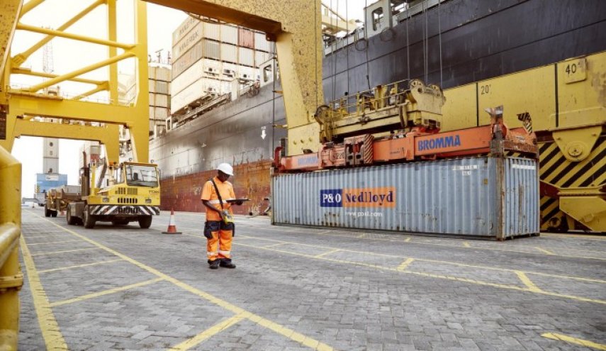 نشاطات إماراتية هذه المرة فی افريقیا