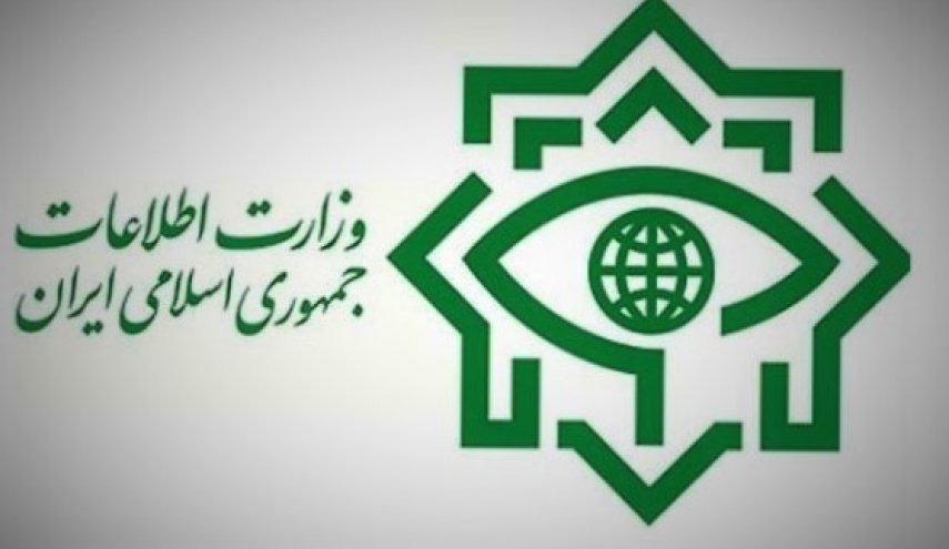 کشف و توقیف انبار دپوی کالای قاچاق در سقز و مریوان