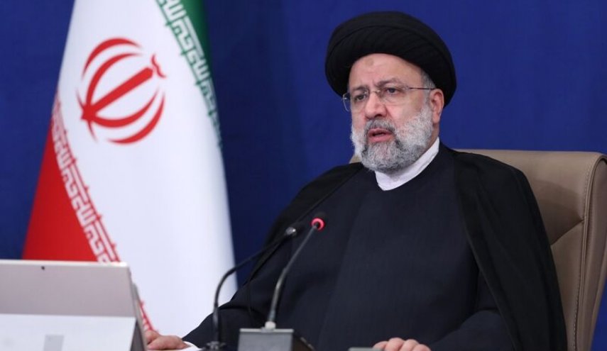 رییسی: حضور مردم در تشییع ۲۵۰ شهید بیانگر عظمت مردم ولایتمدار و وفادار ایران بود