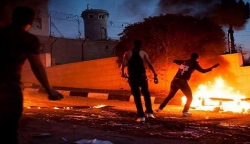 حمله جوانان فلسطینی به برج های دیده بانی رژیم صهیونیستی در نابلس