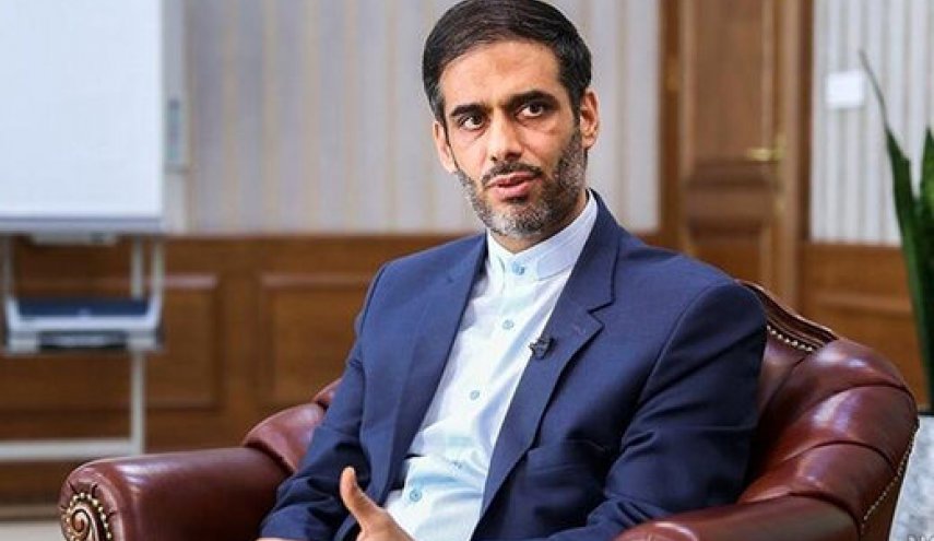 محمد: امارات با سوخت قاچاق ایران ۲۰ میلیارد دلار درآمد دارد