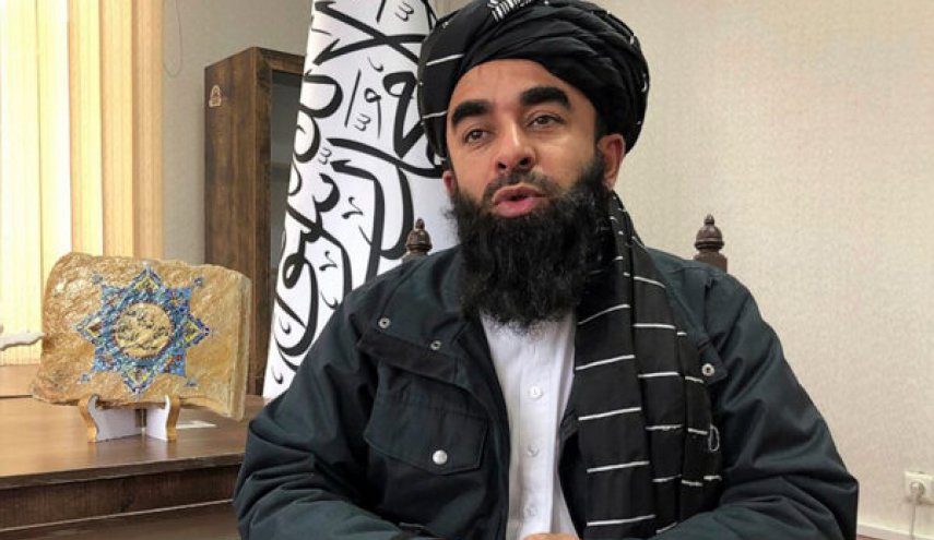 ذبیح الله مجاهد: مخالف تحصیل نیستیم