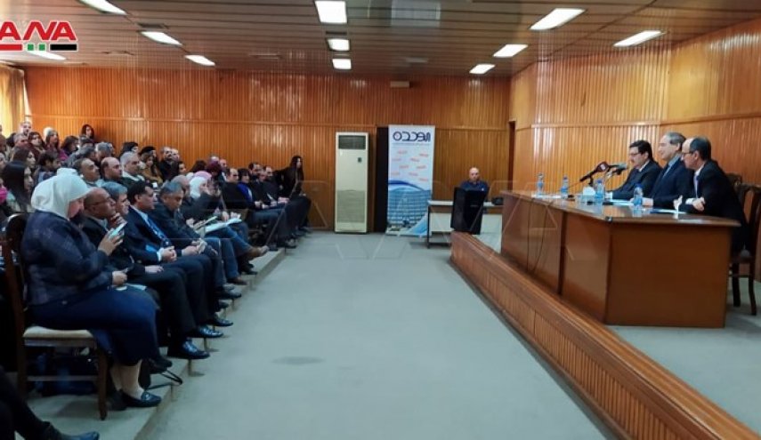 فیصل مقداد: نابودی شهر رقه، گواه توحش آمریکاست