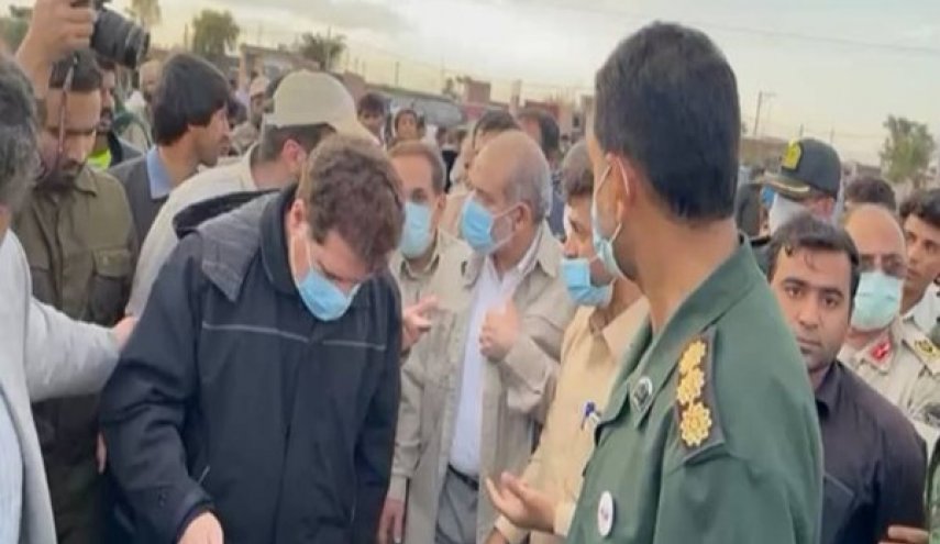وزير الداخلية الايراني يقوم بجولة تفقدية ميدانية للمناطق المنكوبة بالسيول