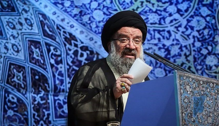 خطيب جمعة طهران: منظمة التعاون الاسلامي تلتزم الصمت حيال قتل الشعب اليمني