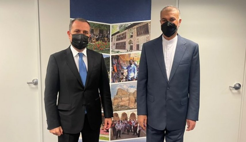 گفت‌وگوی تلفنی امیرعبداللهیان با وزیر خارجه جمهوری آذربایجان/ دعوت رئیسی از علی اف برای سفر به تهران
