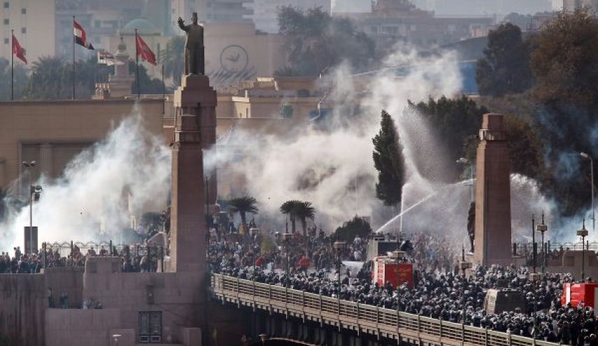 'جمعة الغضب' يتصدر مصرياً..ووعود بالعودة للميدان