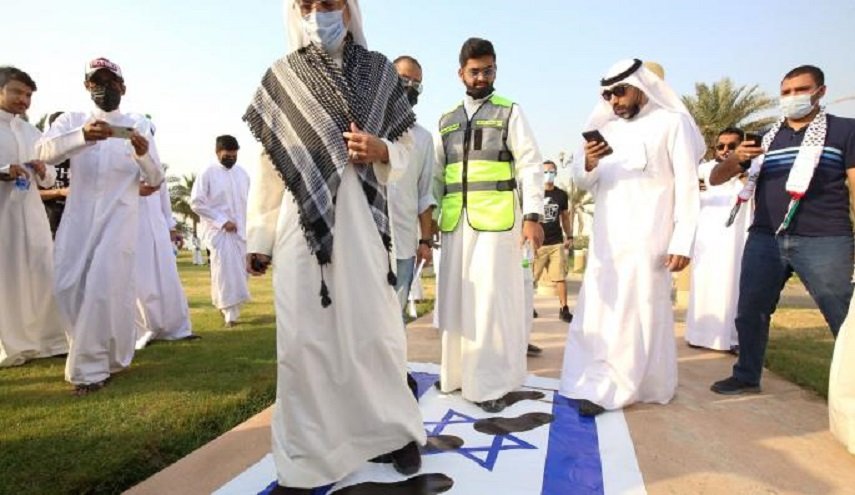 حكومات تغرّد خارج سرب خيارات شعوبها الوطنية والعربية والمصيرية