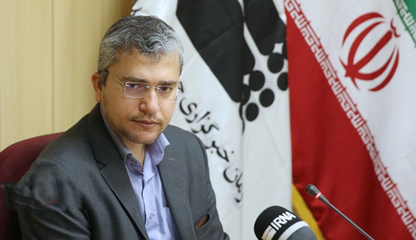 حذف الدولار من التعاملات التجارية بين إيران وروسيا
