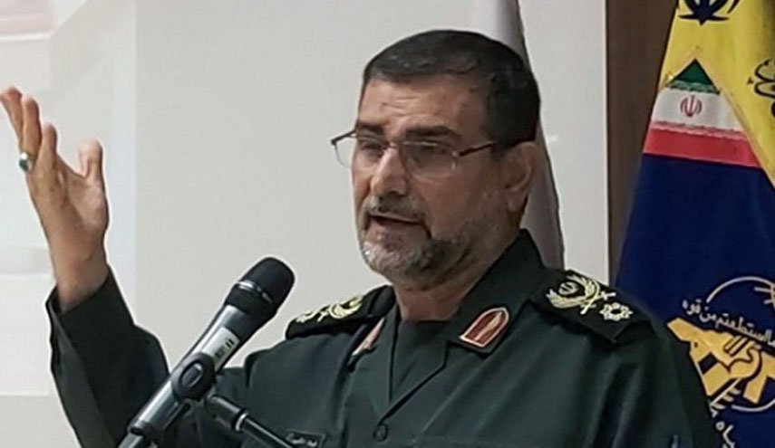 دریادار تنگسیری: دشمن حق ندارد حتی در آب‌های تحت نظارت ما قرار بگیرد