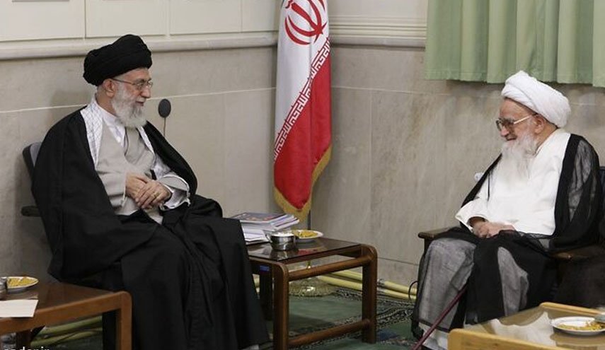  پیام تسلیت رهبر انقلاب به مناسبت رحلت آیت‌الله حاج شیخ لطف‌الله صافی گلپایگانی/ ایشان از استوانه‌های حوزه علمیه قم، و در دوران انقلاب امین امام خمینی(ره) بودند