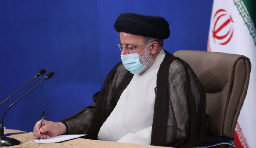 رئیسی: آیت‌الله العظمی صافی گلپایگانی همزمان با تلاش در پاسداری از ارزش‌های دینی، در سنگر مبارزات انقلابی نیز حضوری فعال داشت