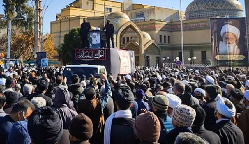 اجراء مراسم تشييع جثمان آية الله العظمى صافي كلبايكاني