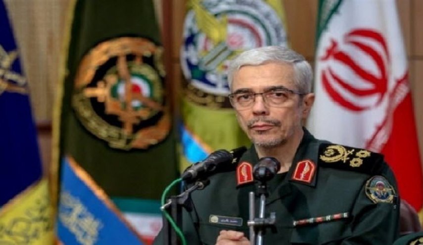 سرلشکر باقری: تهدید از کشور دور شده است