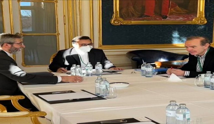 گفتگوی باقری و مورا در وین؛ از سرگیری دور هشتم مذاکرات
