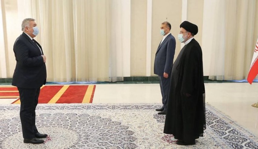 سفرای خارجی مقیم تهران سالگرد پیروزی انقلاب را به رئیس‌جمهور تبریک گفتند
