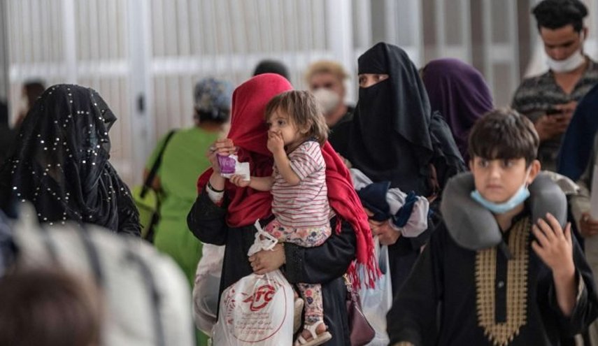 مئات اللاجئين الأفغان في الإمارات يحتجون بعد انتظارهم شهورا لإعادة التوطين