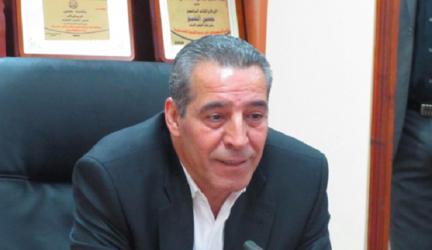 مسؤول في السلطة الفلسطينية يصف لقاءاته مع الاحتلال بالاشتباك!