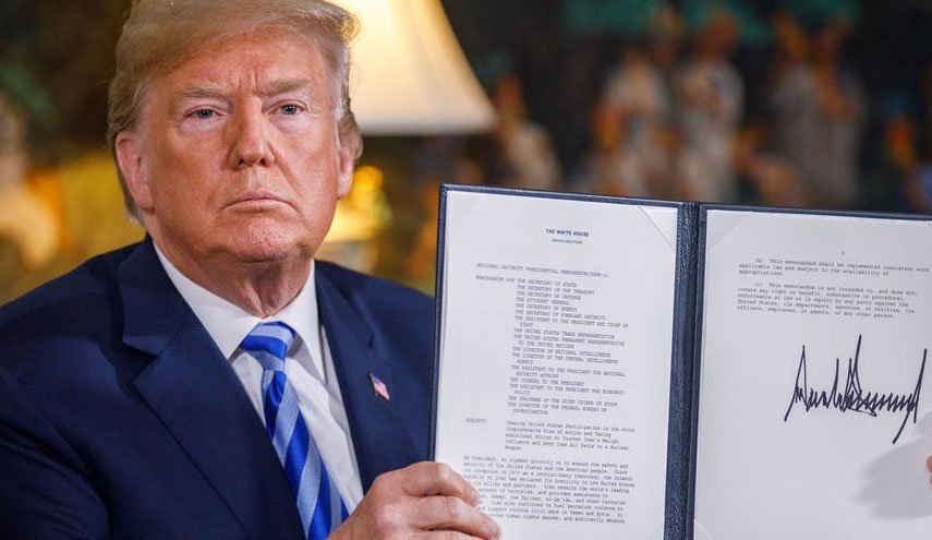 مشاور ترامپ: آمریکا باید سیاست «فشار طاقت‌فرسا» را علیه ایران اجرا کند