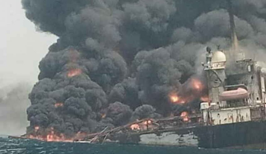 مصادر ايرانية: ناقلة النفط المحروقة قبالة شواطئ الصين لا تنتمي الى ايران