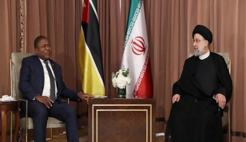 رئيسي: مستعدون لتطوير التعاون ونقل المعرفة التقنية إلى إفريقيا
