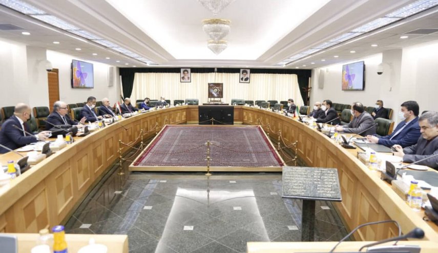 إيران والعراق يؤكدان تطوير التجارة وزيادة الاستثمار