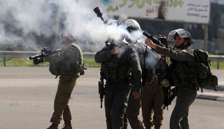 زخمی شدن یک جوان فلسطینی در تیراندازی نظامیان اشغالگر