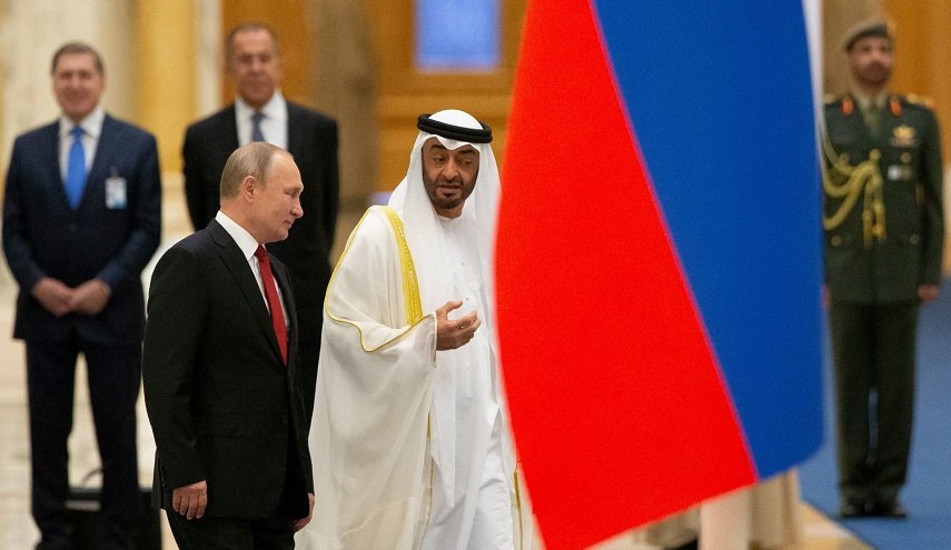 الكرملين: بن زايد أكد في مكالمة مع بوتين حق روسيا في ضمان أمنها الوطني
