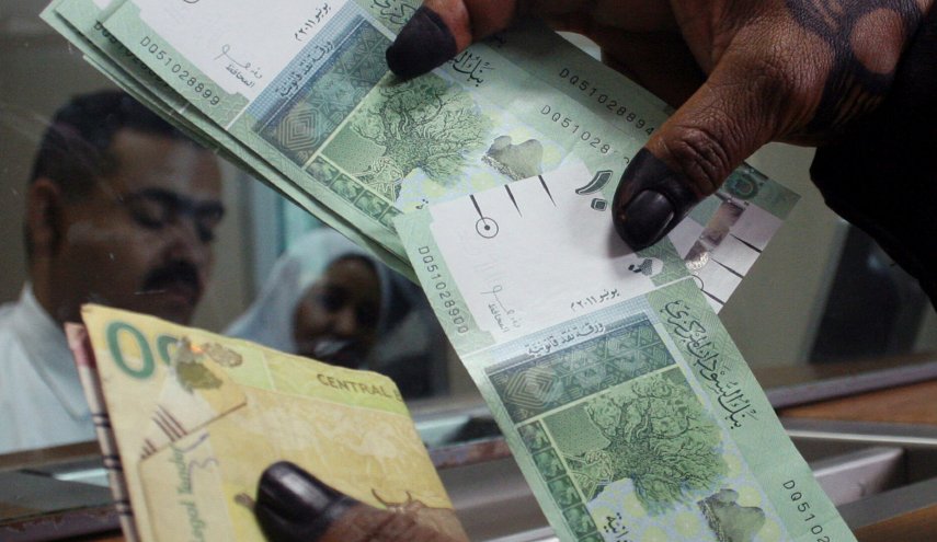 السودان يعلن توحيد سعر صرف الجنيه مقابل الدولار