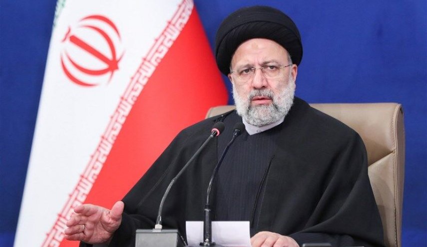 رئیسی: اینکه عده‌ای می‌گویند دولت چشم به شرق دوخته، سخن صحیحی نیست/ در مذاکرات از خطوط قرمز عقب‌نشینی نمی‌کنیم