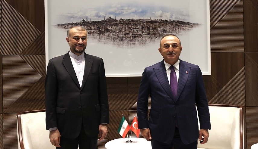 هذا ما بحثه أمیرعبداللهیان وجاويش أوغلو خلال الاتصال الهاتفي