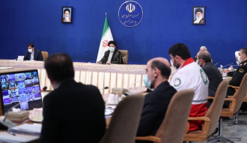انجام سفرهای نوروزی با تزریق ۲ دُز واکسن امکان‌پذیر شد/ حضوری برگزار نشدن کلاس‌های درس و امتحانات مدارس و دانشگاه‌ها تخلف از مصوبه ستاد کرونا است